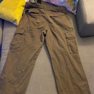 Men’s cargo jeans